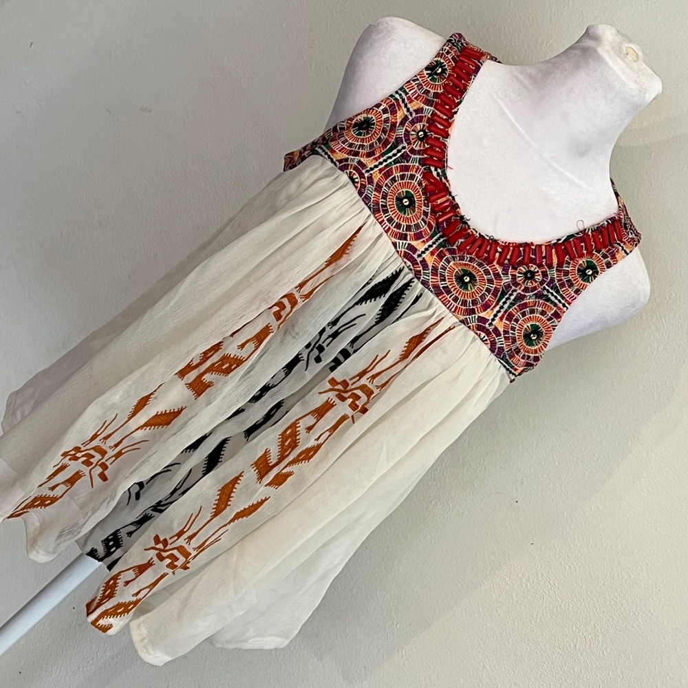 Akemi + Kin Anthropologie Embroidered Beaded Babydoll Tank Top White Small